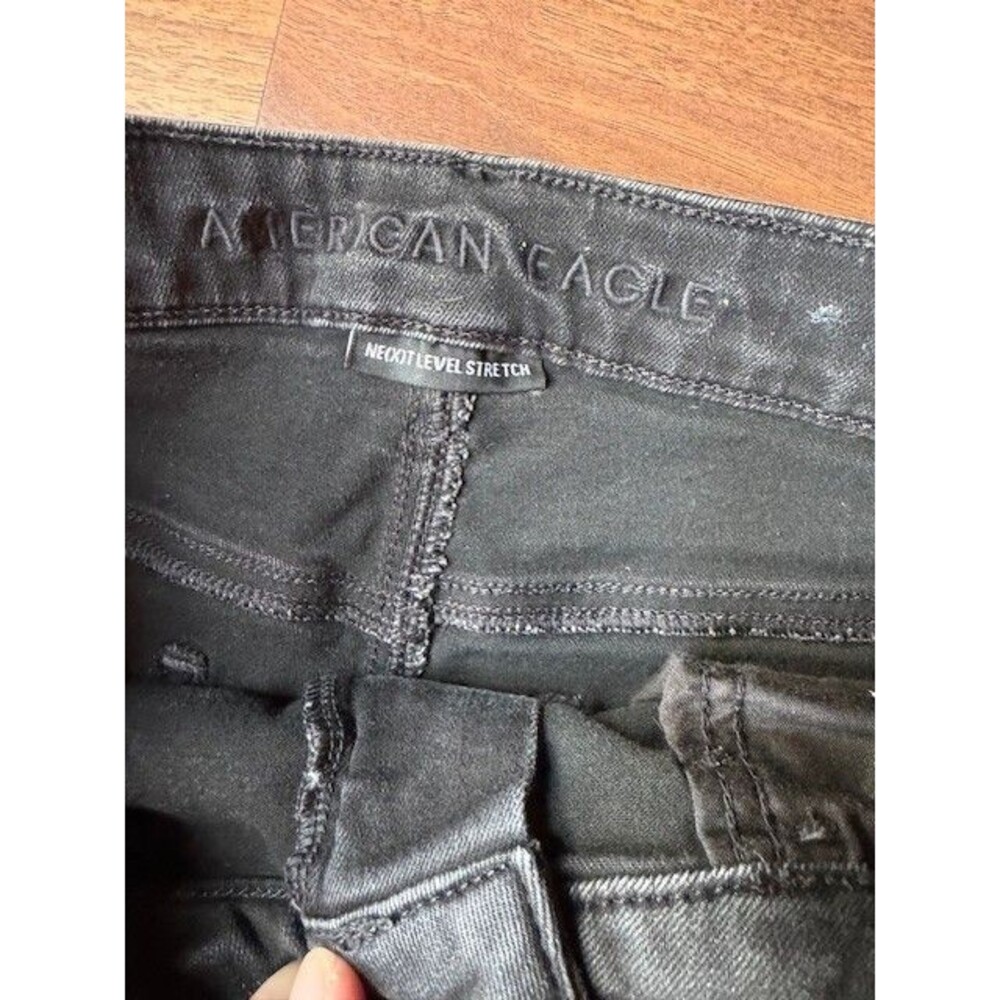 American Eagle Womens 14 SHORT Black Super Hi-Rise Jegging Distressed Denim EUC - Picture 4 of 10